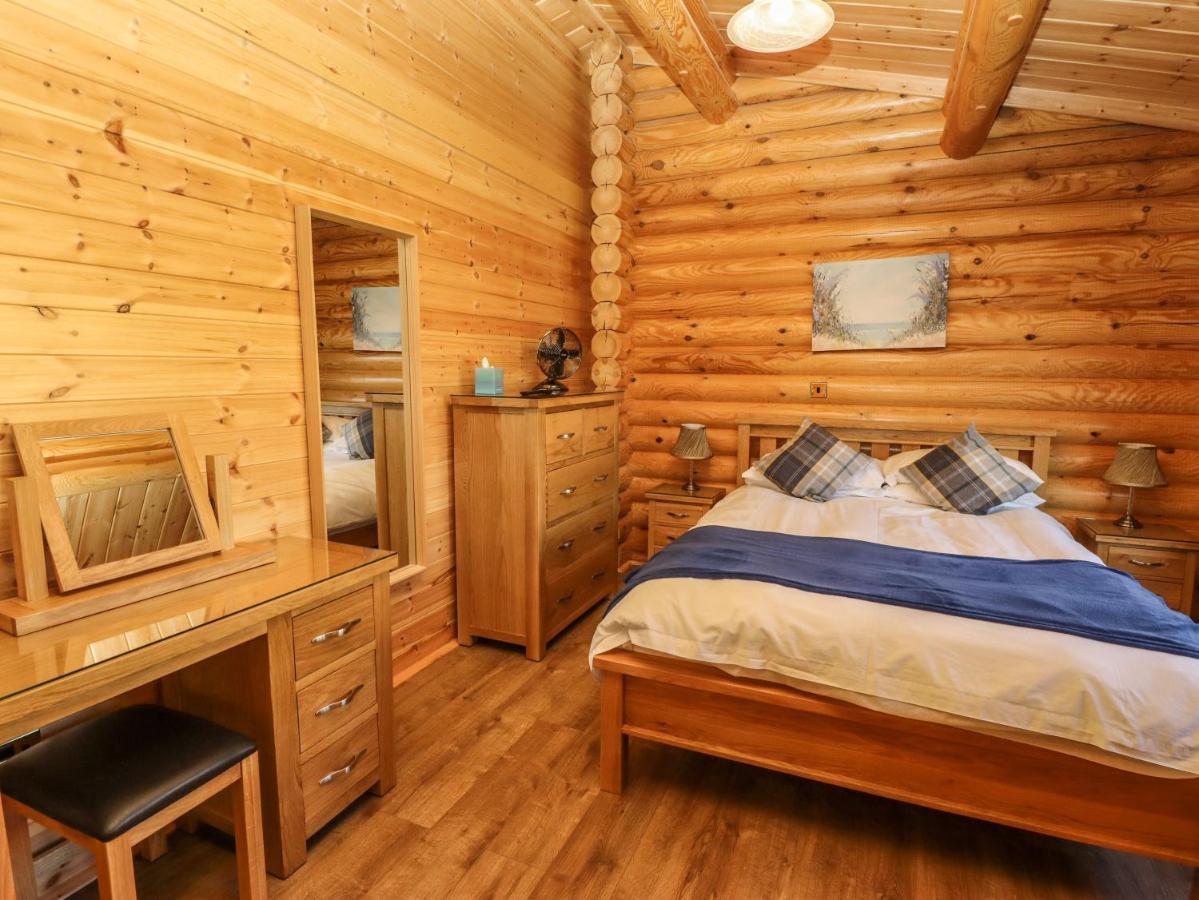 Holly Lodge Оакхам Экстерьер фото
